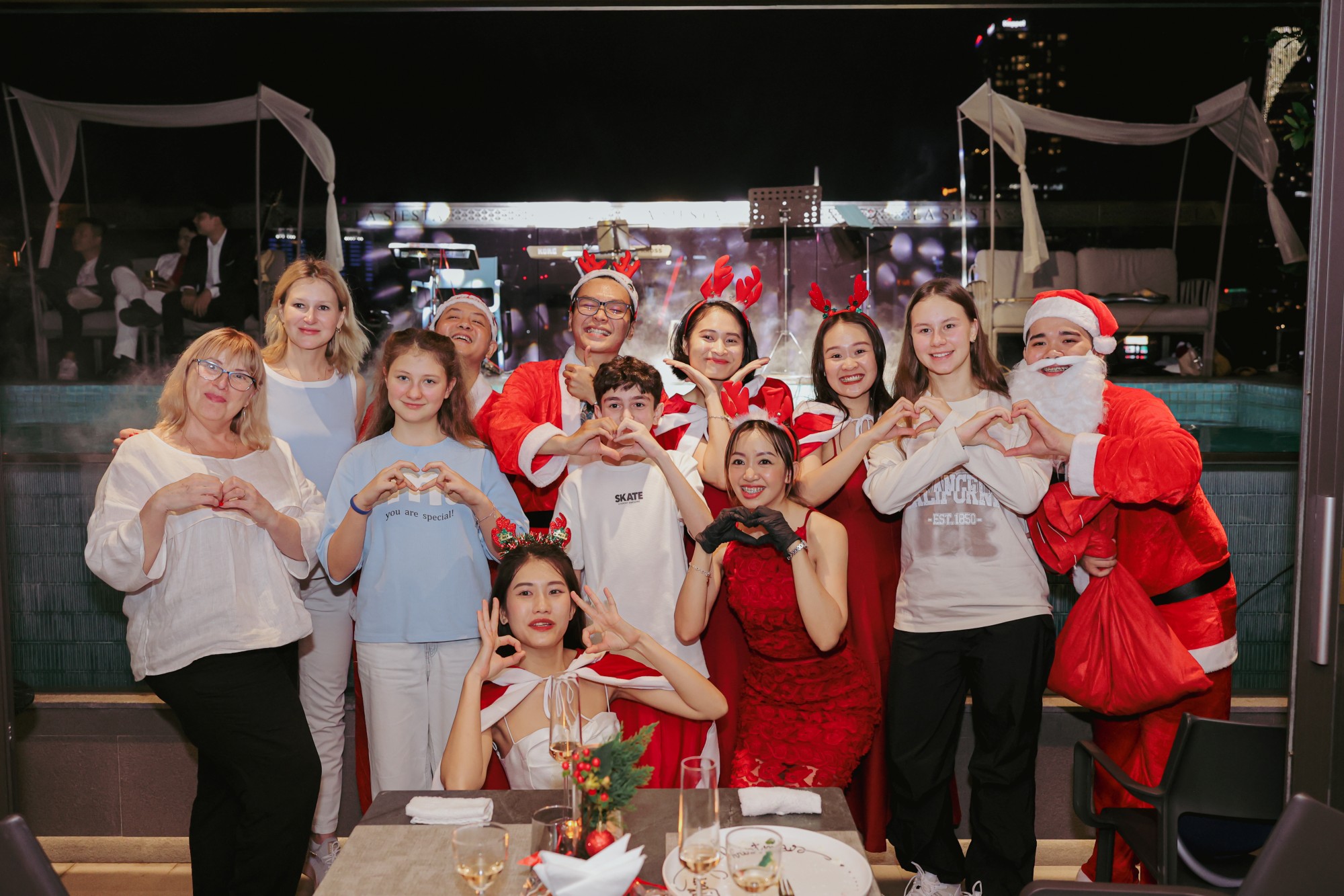 SANTA IS COMING TO TOWN!